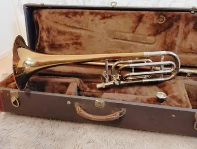 Vincent Bach Stradivaris 42G Trombone • $2990