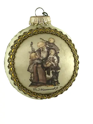 Christmas Ornament M.J. Hummel 2006 Glass Round Collectable • $9.95