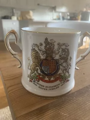 £0.99 • Buy Royal Stafford Queen Elizabeth II Silver Jubilee 1977 Loving Cup 2 Handles