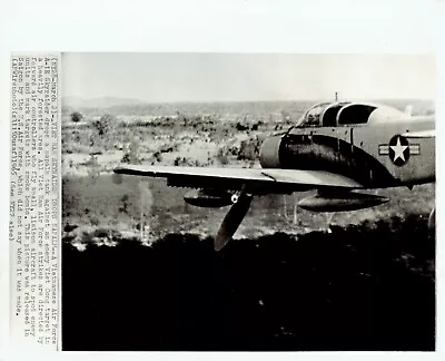 1965 Press Photo Vietnamese Air Force Skyraider Drops Napalm Bomb On Viet Cong • $18.88