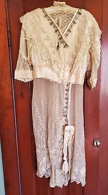 Woman's Antique Victorian Era Silk & Lace Gown • $110