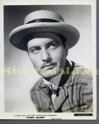 Handsome George Montgomery In Straw Hat Original 1943 Photo From Coney Island • $14.99