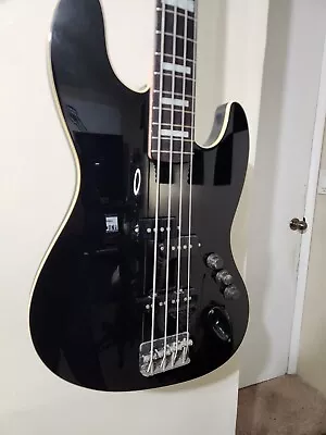 Fender Aerodyne Jazz Bass MIJ • $700