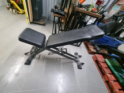 £150 • Buy Taurus Fitness Adjustable Exercise/weight Bench