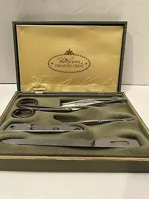 Vintage Heirloom Grooming Kit With Box (T).. • $25