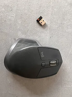 Logitech MX Master 2S (910005966) Wireless Standard Mouse. Doesn’t Hold Charge. • £25