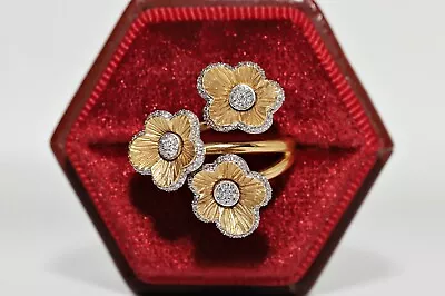 Vintage Circa 1990s 18k Gold Natural Diamond Decorated Flowers Ring • $1399