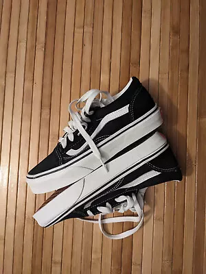 Vans OLD SKOOL Men's Women's Black White VN000W9T6BT Low Top Skateboard Shoes • $30