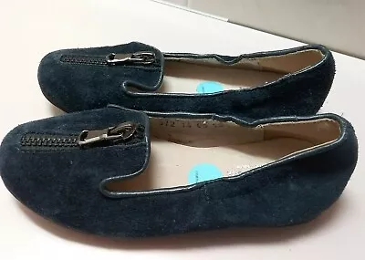 Venettini Skyler Navy Nubuck Leather Girls Slip On Shoe Size EU 26 NWT • $29.99