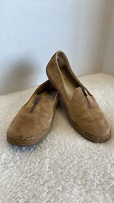 UGG Selarra Tan Brown Suede Slip-On Flats With Top Zipper Size 9 • $26