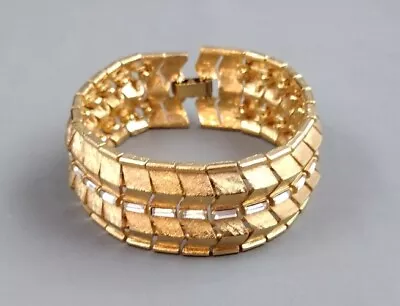 Vintage Estate Gold Tone Clear Baguette Rhinestone Chunky Chevron Bracelet 7  • $9.99