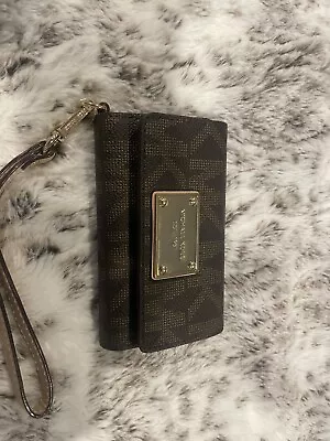 Michael Kors: Iphone 5 / 5S Phone Case Wallet Wristlet - Brown • $19.99