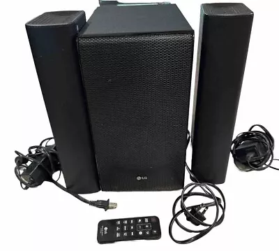 Pair Of LG SJ7-C Dual Speaker System W/ LG SPJ8B-W Wireless Subwoofer #1003 • $50