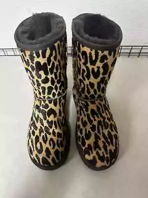 UGG Australia Classic Short Boots Exotic Print Cheetah Boots Size 7 • $60