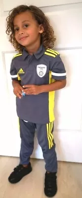 £65.50 • Buy Hampshire Cricket Junior Training Kit 5/6 (5 Items)