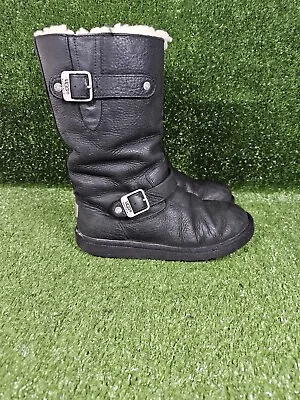 UGG 5678 Kensington BlackbLeather Shearling Lined Buckle Moto Boots Women Size 8 • £40.94