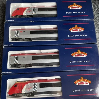 £99 • Buy 🔴🔴BACHMANN Branch Line,32-600,class 220,virgin Voyager,00 Gauge DEMU,MAIDEN