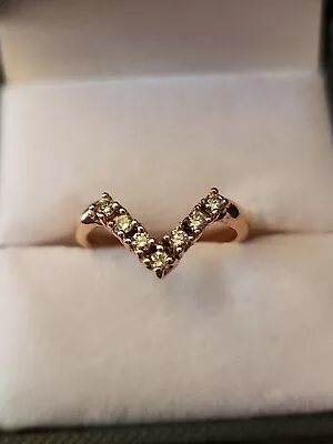 $200 • Buy  V  Diamond Ring 14kt Rose Gold .25cttw 2.7 Grams. $1230