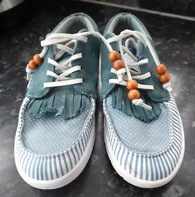 Ladies Canvas & Suede Deck Shoes Size 6 Blue • £1.99