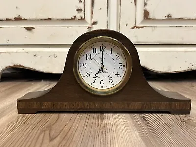 Vintage Seth Thomas Fireside Mantel Clock . • $27