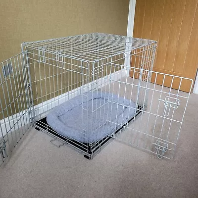 £20 • Buy Savic Dog Crate With Cushion, 2 Door