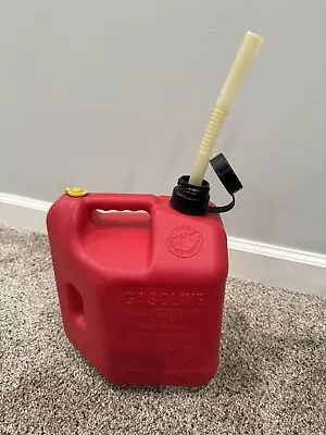2 Gallon 8 Oz Blitz Vented Red Gas Can Pre Ban Flex Nozzle Model 11810 USA • $32.99