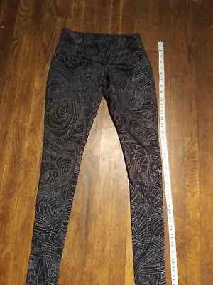 Mossimo Leggings Workout Pants Athletic Sz XS Black W/ Ivory Dots Paisley Design • $10