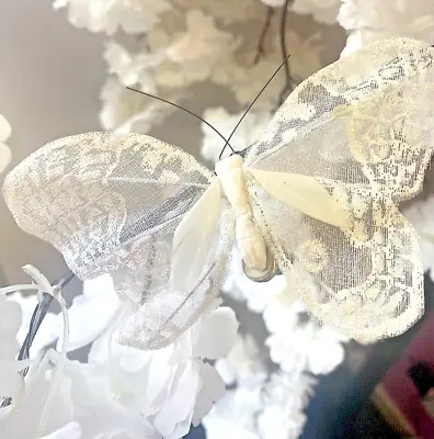 Artificial Mesh Butterfly - White With Glitter Detailing - 11 Cm Wingspan • £1