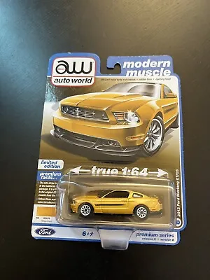 Auto World - Modern Muscle - Yellow Blaze - 2012 Ford Mustang Gt/cs - S28 • $10