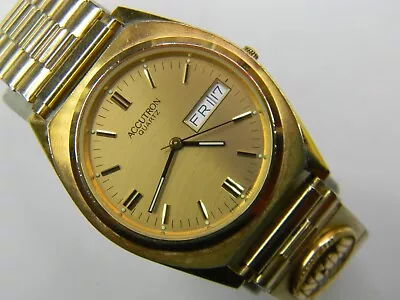 Nice Vintage 1985 Bulova Accutron Mens Quartz Watch - New Battery - Runs Great • $69