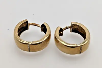9ct Yellow Gold Cuff Earrings Huggie Polished Small Hoop Earrings  • £156