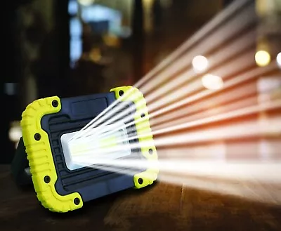 Mag Brite - Portable Cordless LED Work Light With Magnetic Base • £14.99