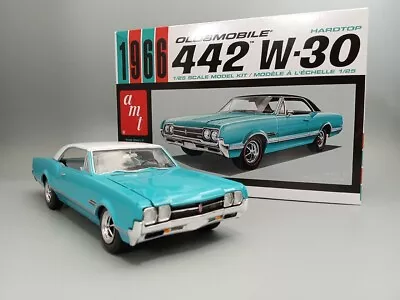 AMT NEW Model Kit 1966 Oldsmobile 442 W-30 Hardtop 1:25 Scale AMT1432 • $24.95