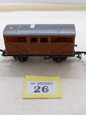 026 Hornby Triang Brown Cattle Wagon R122 10T RN M3712 • £1.99