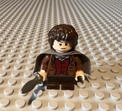 LEGO Lord Of The Rings Frodo Baggins Gray Cape Minifigure Lor003 From Set 9470 • $13