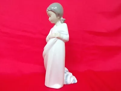 ZAPHIR By LLADRO GIRL With BLANKET VINTAGE FIGURINE - EXCELLENT • £10