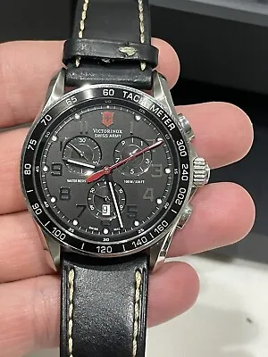 Watch Man Victorinox Chrono Classic V241444 Leather Black • $275