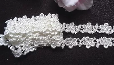 Venise Lace Galloon 7/8 Inch Wide Ivory Color  Selling By The Yard • $1.99