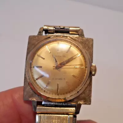 Vintage Gold Tone Vantage 17 Jewel Mechanical Watch Works Speidel Band • $49.99