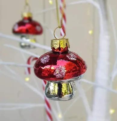 £2.99 • Buy Nordic Fairytale Glass Red And White Toadstool Christmas Bauble By Gisela Graham