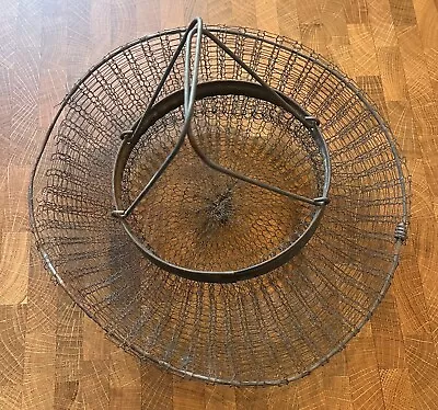 Vintage Wire Farm Basket With Handle - Egg Basket - Farm Basket • $12