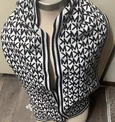 Michael Kors Scarf Michael Kors Mk Logo Scarf Black/white • $18