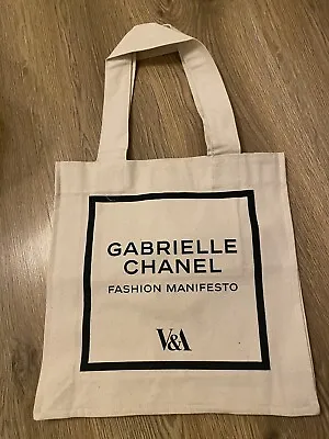 V&A Tote Bag • £30