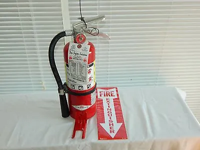 Fire Extinguisher 5Lb ABC Dry Chemical  W/ Vehicle Bracket • $59.62