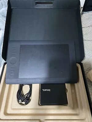 Wacom Intuos 5 Touch Medium PTH-650 Excellent Condition Factory Box • $99