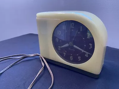 Vintage 1940s Westclox Moonbeam Art Deco Alarm Clock • $55