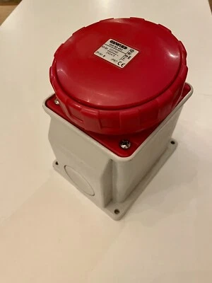 £25 • Buy Gewiss GW63453 63A 5P 346-415v IP67 10° Angled Surface Mounting Socket 3P+N+E