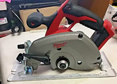 Milwaukee 2630-20 M18 Li-Ion 6.5  Circular Saw Body Tool Only Great 8.5/10 (A) • $67.85