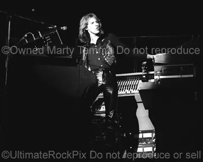 EDDIE JOBSON PHOTO U.K. UK PROGRESSIVE ROCK PROG 8x10 Concert Photo Keyboard • £27.94