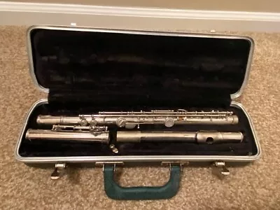 Vintage Bundy Selmer Flute 204687 W/ Green Case • $59.99